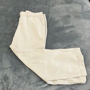 L.L. Bean Women’s Tan Chinos. Favorite Fit. Straight Leg. 4P